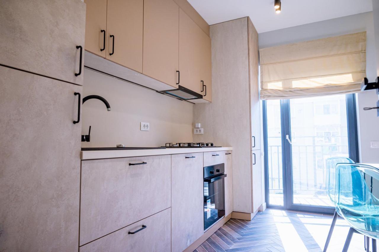 Papi House Lägenhet Targoviste Exteriör bild