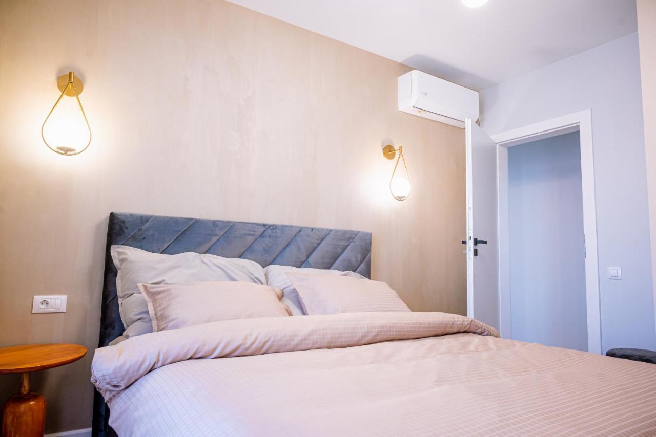 Papi House Lägenhet Targoviste Exteriör bild