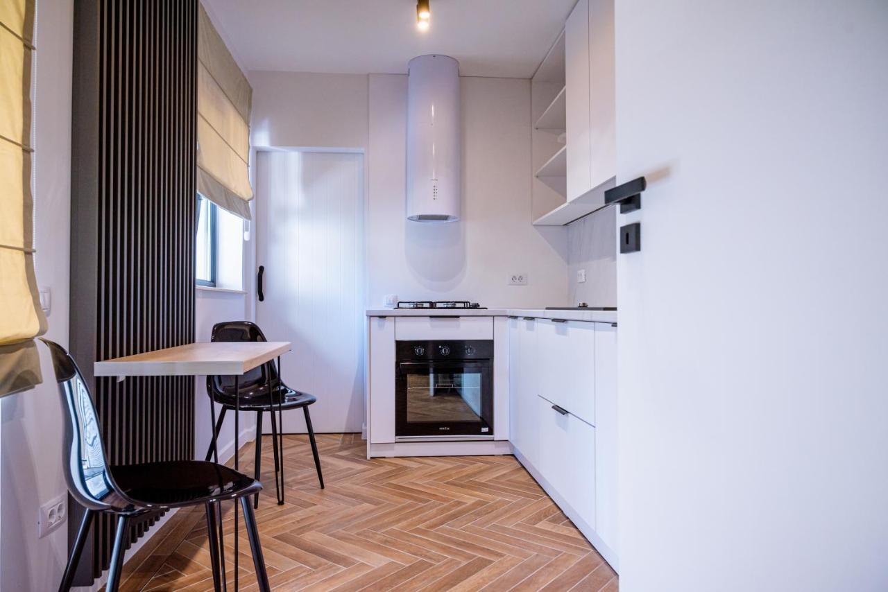 Papi House Lägenhet Targoviste Exteriör bild