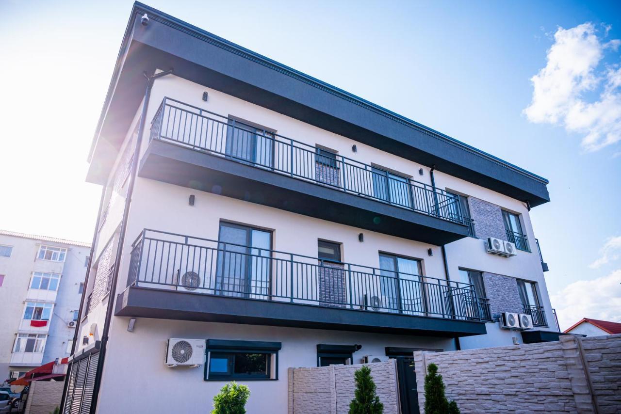 Papi House Lägenhet Targoviste Exteriör bild