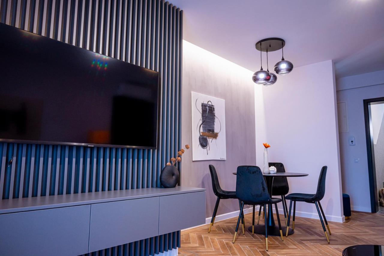 Papi House Lägenhet Targoviste Exteriör bild