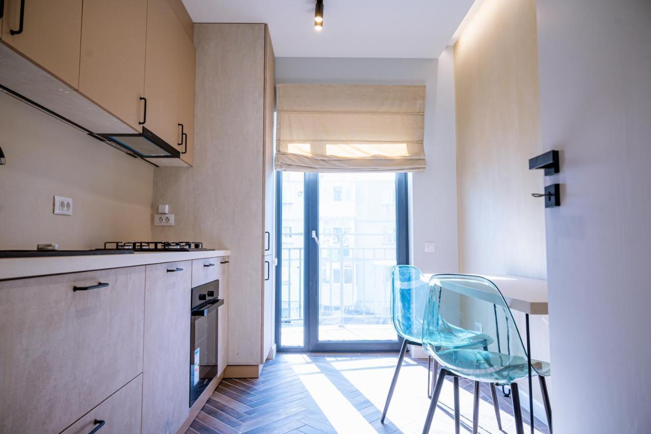 Papi House Lägenhet Targoviste Exteriör bild