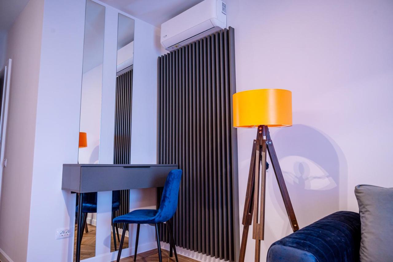 Papi House Lägenhet Targoviste Exteriör bild