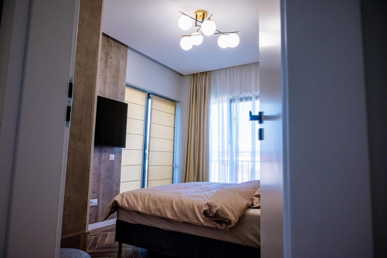 Papi House Lägenhet Targoviste Exteriör bild